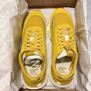 Sorel Kinetic Lace Lite Size 8.5 Gold Leaf - Brand new!